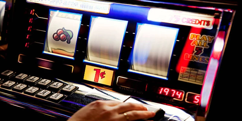 play casino games online